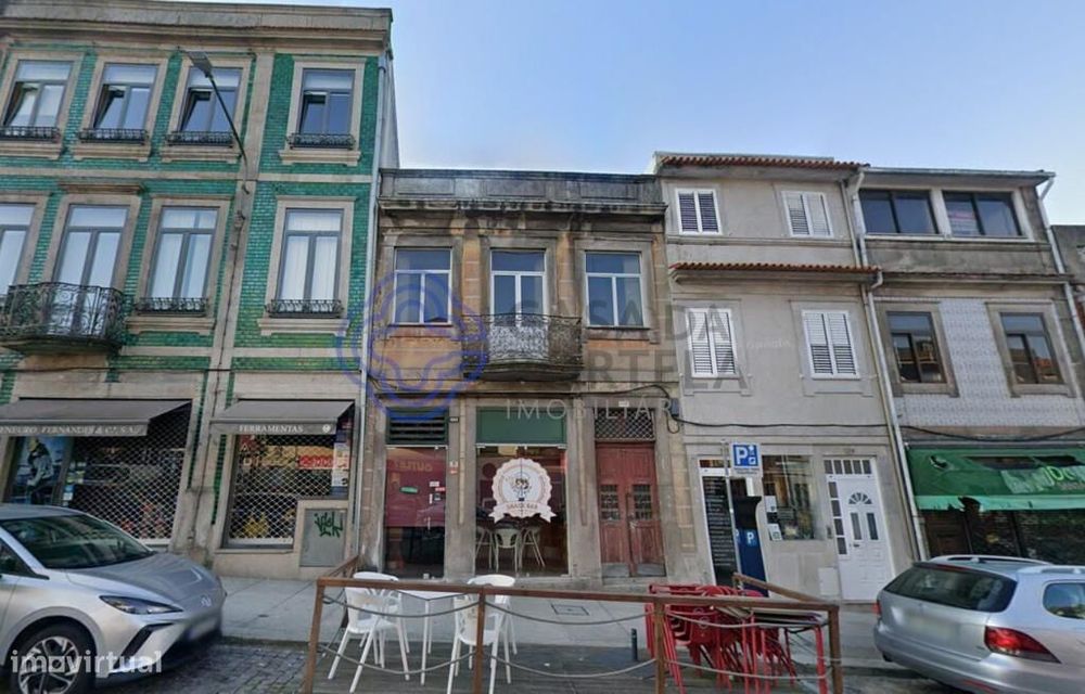 Prédio para Reabilitação Total – Rua da Estação, Campanhã