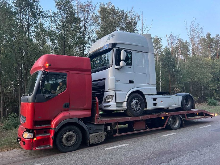 Вантажний евакуатор Чернігів та обл. Перевозка тракторів, спецтехніки