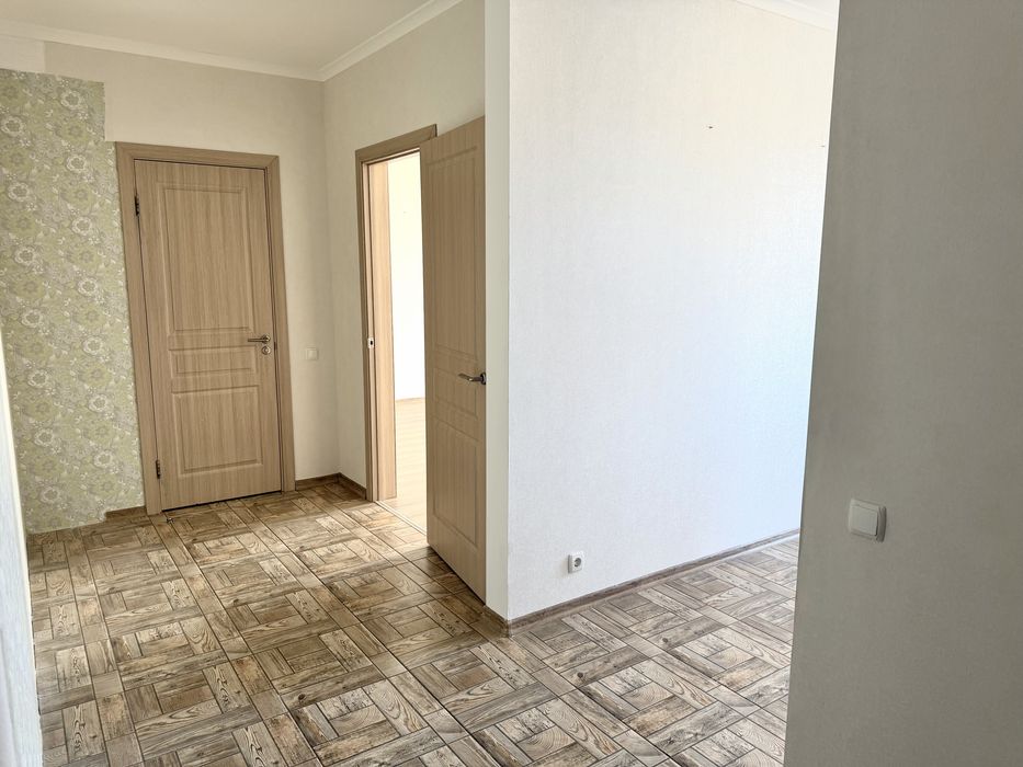 Продам. Однокімнатна 43м2 з ремонтом