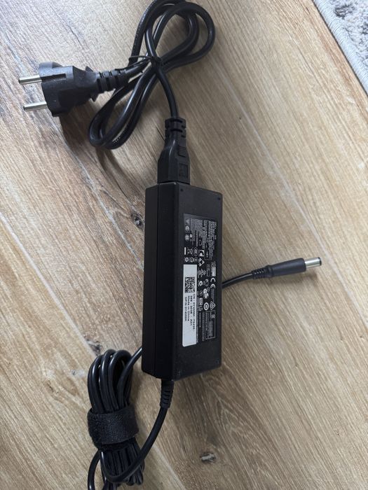 Zasilacze notebook DELL, HP. Super stan. Grube koncowki.