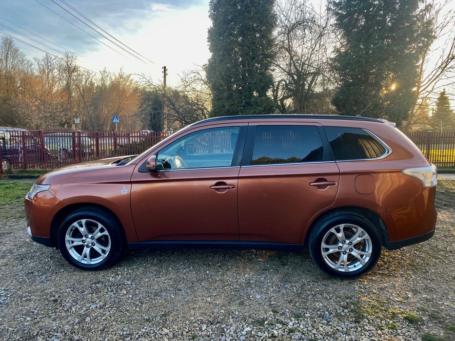 Mitsubishi Outlander 4WD Zakupiony w Polsce -Bezwypadkowy