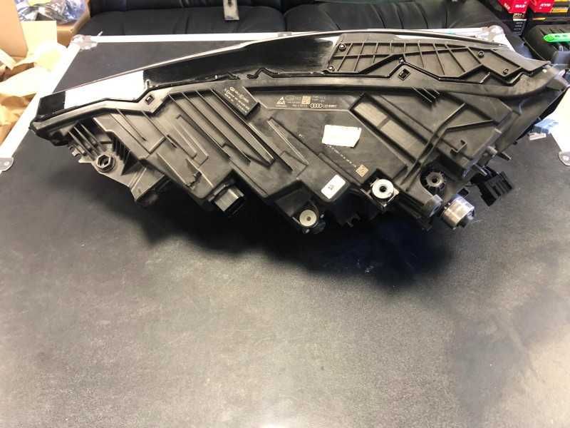 Фара права ліва Matrix Audi Q8 4M