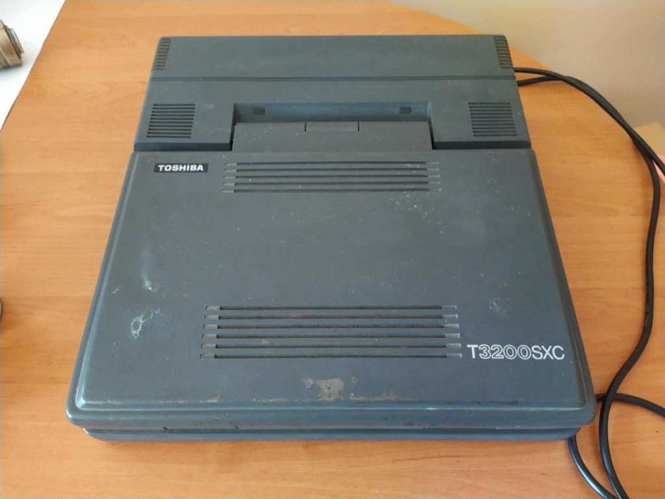 Laptop retro Toshiba T3200SXC