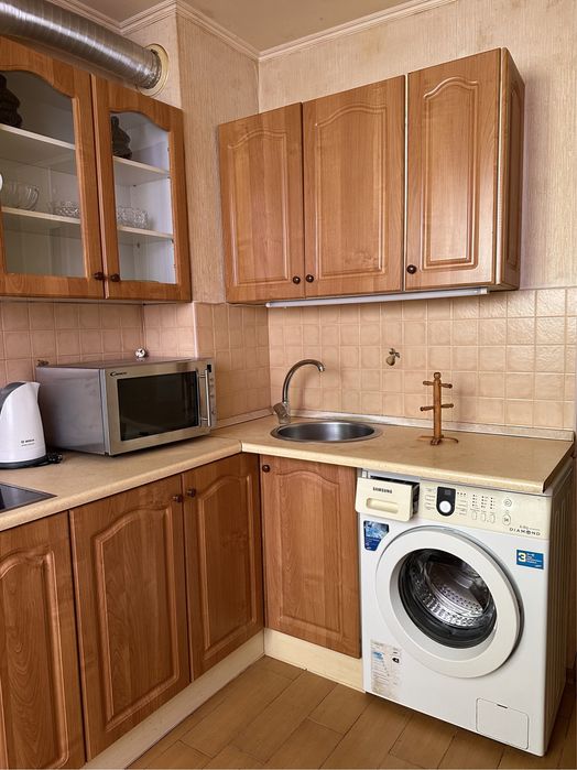 Сдам светлую уютную квартиру район Южного рынка