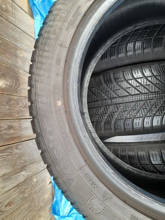 Goodyear Vector 4SEASONS 225/50R17 98V