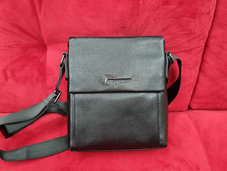 Сумка Salvatore Ferragamo мужская сумка кожаная ферагамо