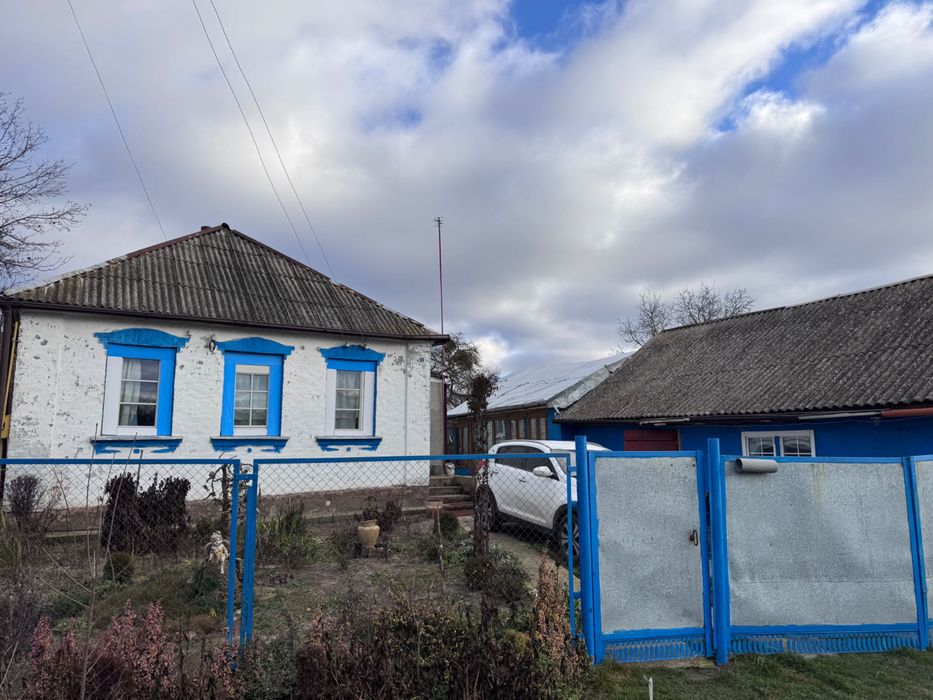 Продаю будинок поруч з Києвом