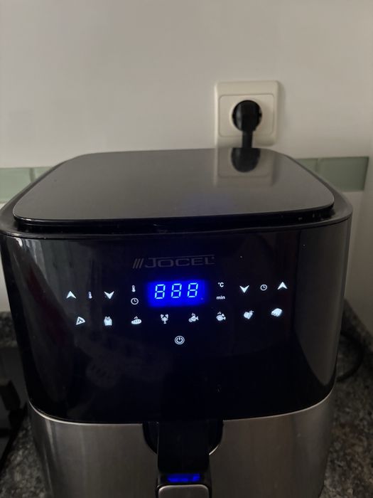 AirFryer usada com varias funcionalidades