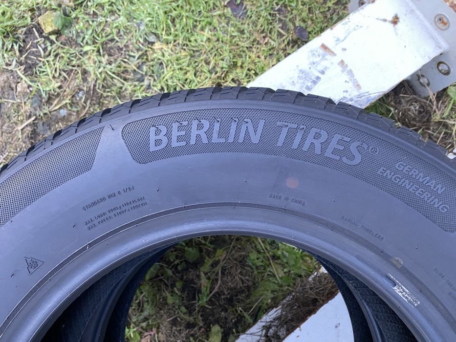 Opony wielosezonowe 215/70/16