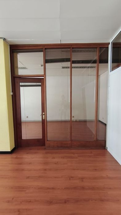 Arrenda-se Escritório 51m2