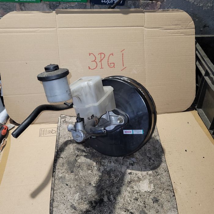 Serwo pompa hamulcowa Toyota Corolla Verso I E12 2003r