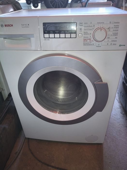 Pralka automatyczna firmy Bosch slim seria 4