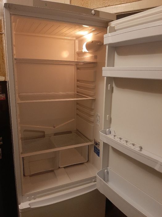 Продам холодильник Індезіт