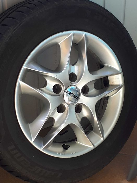 Koła aluminiowe × 4 + opony 195/65R15