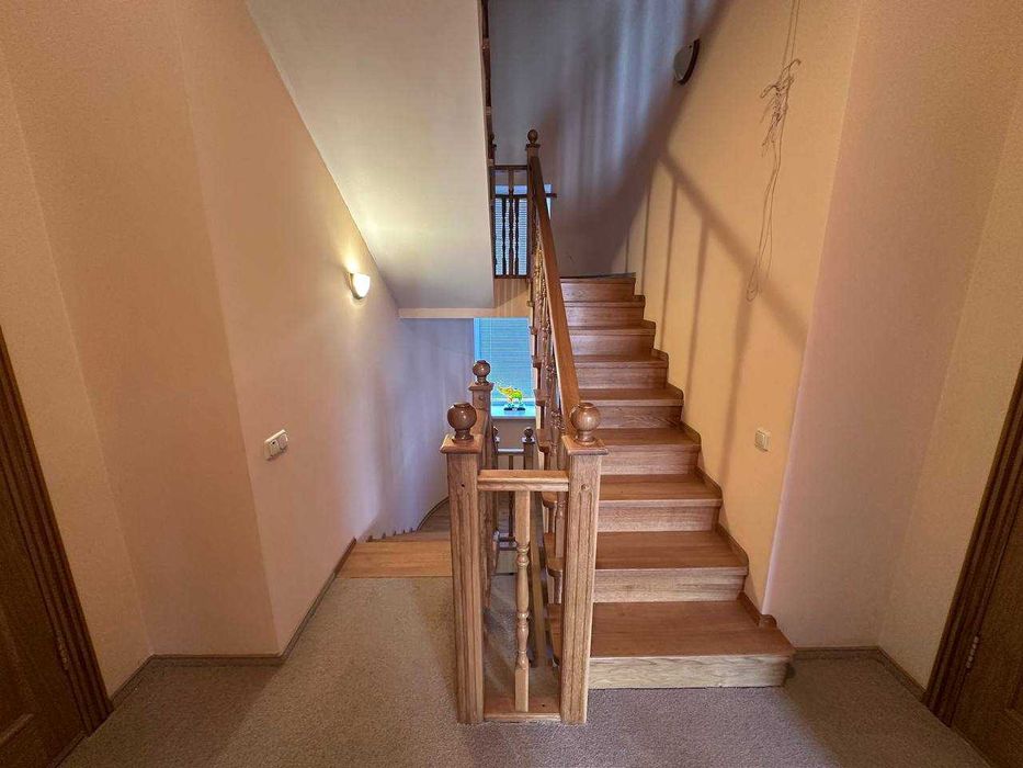 Здам шикарний будинок в Орловщині.