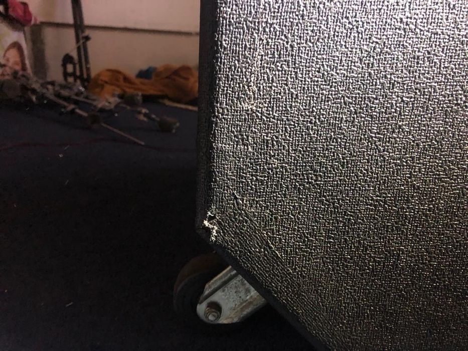 Coluna baixo Rara, Ampeg V-4B64585323027330124
