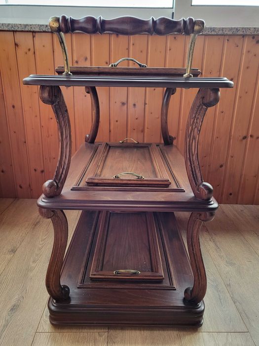 Carrinho de chá/bar com três pisos