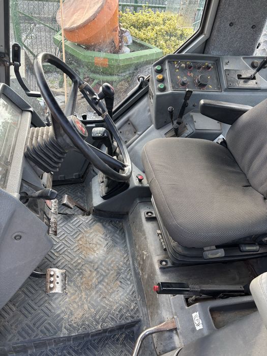 Ciągnik rolniczy Massey Ferguson 3085