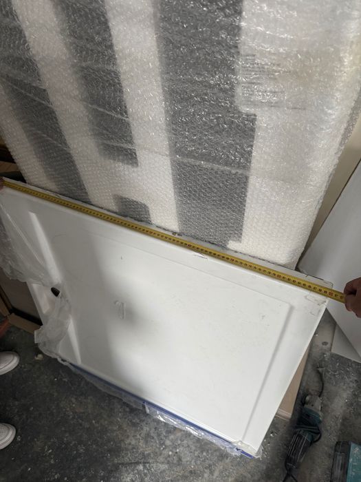 Brozik 90cm x 90cm