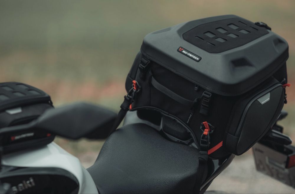 Top case Universal SW-Motech PRO Tail bag com bolsa acessória