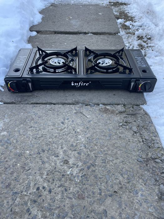 Газова туристична плитка подвійна | П’єзопідпал | Вітрозахист