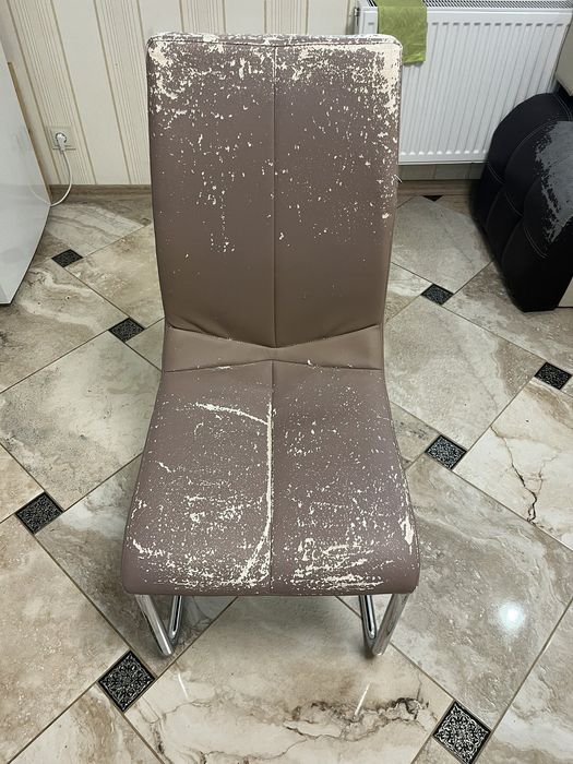 Замена ткани,кожзама на стульях ,креслах, диванах переклейка стульев