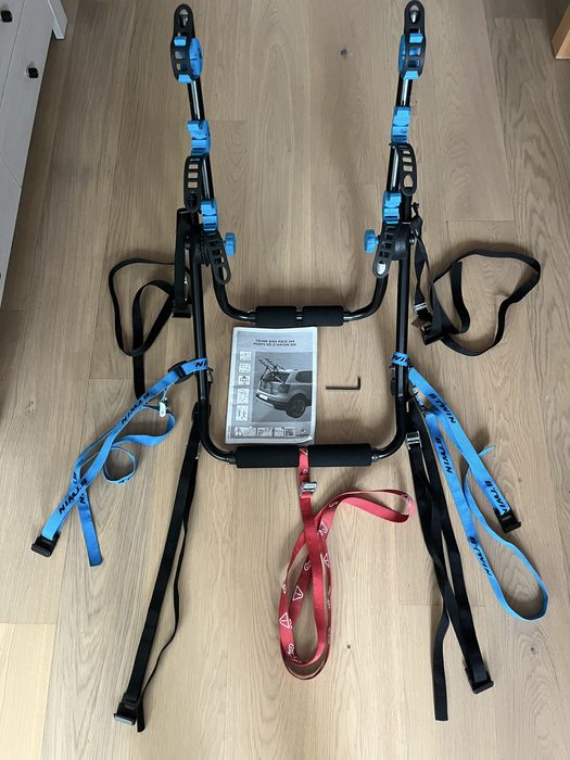 Bagażnik rowerowy Bwtin 300 na klape samochodu