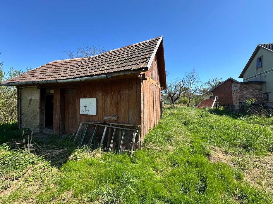 Продаж будинку з ділянкою  у м.Стебник