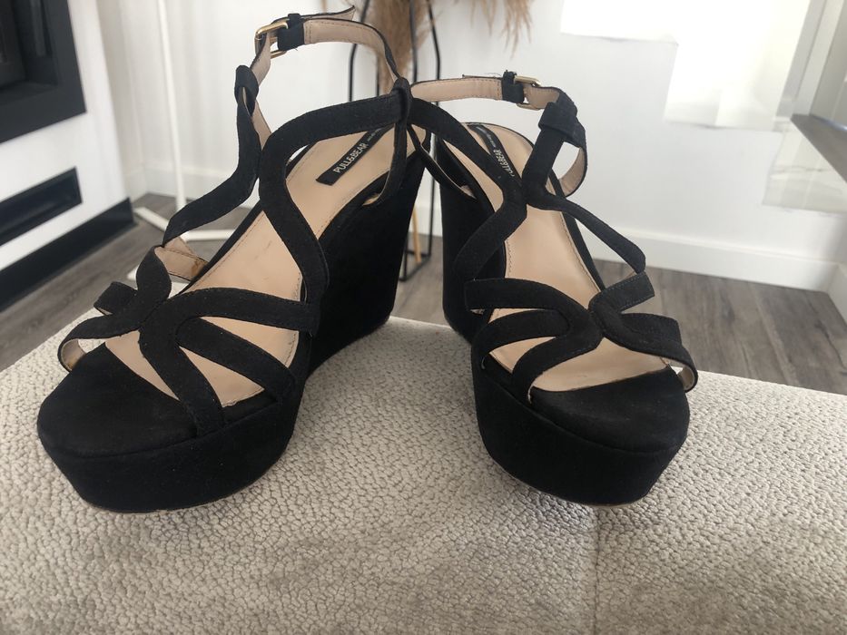 Koturny czarne Pull&Bear 38