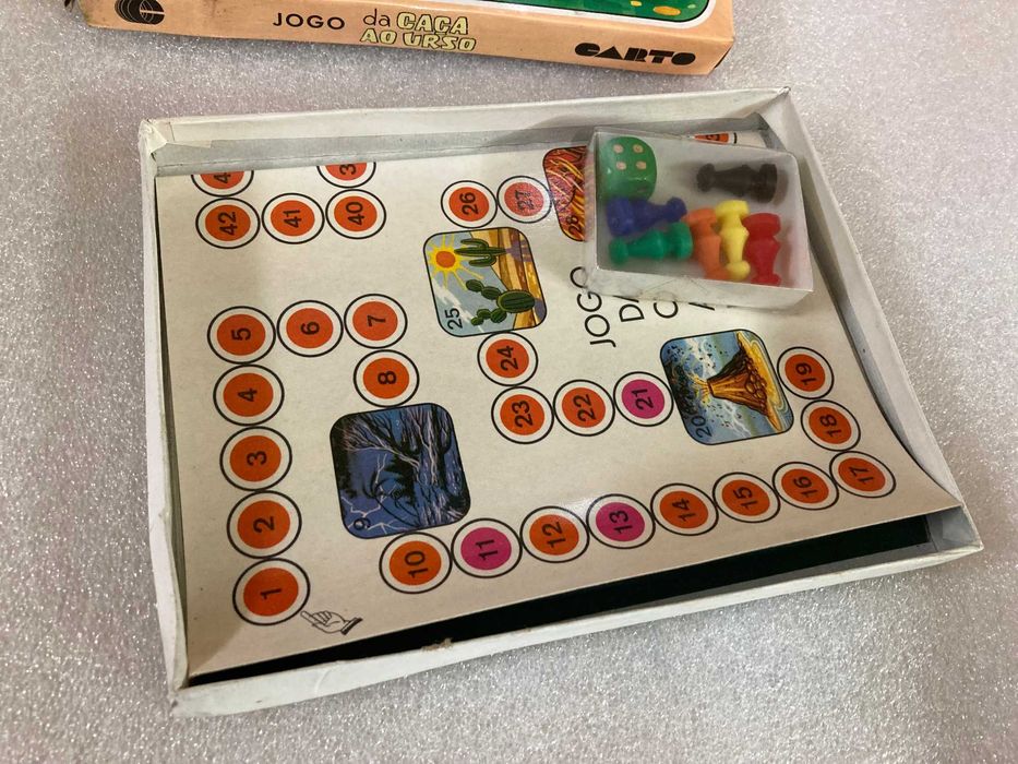Raro Jogo da Caça ao Urso da Carto Karto Antigo