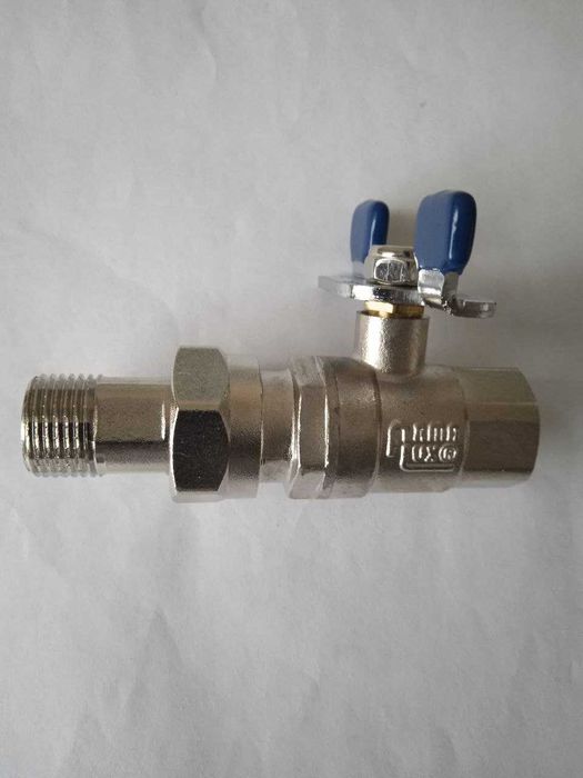 Краны поливочные шаровые с носиком, угловые и прямые 1/2", 3/4".