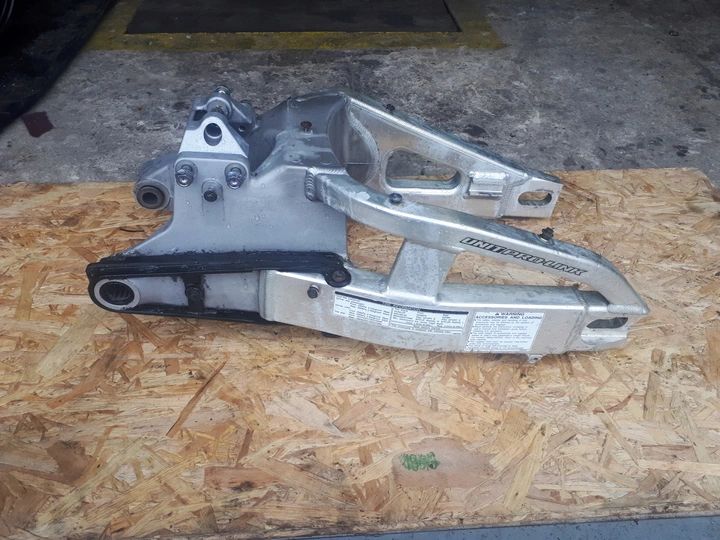 HONDA CBR 600 RR 03-04 - Wahacz