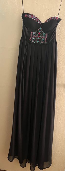 Святкова сукня жіноча