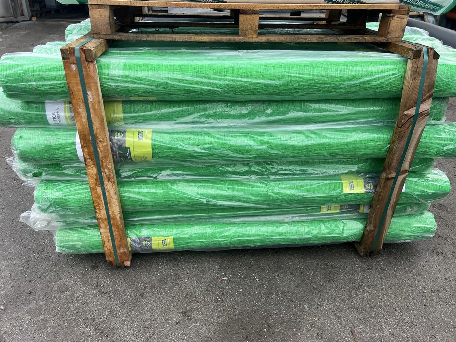 Сітка для огірків шпалерна