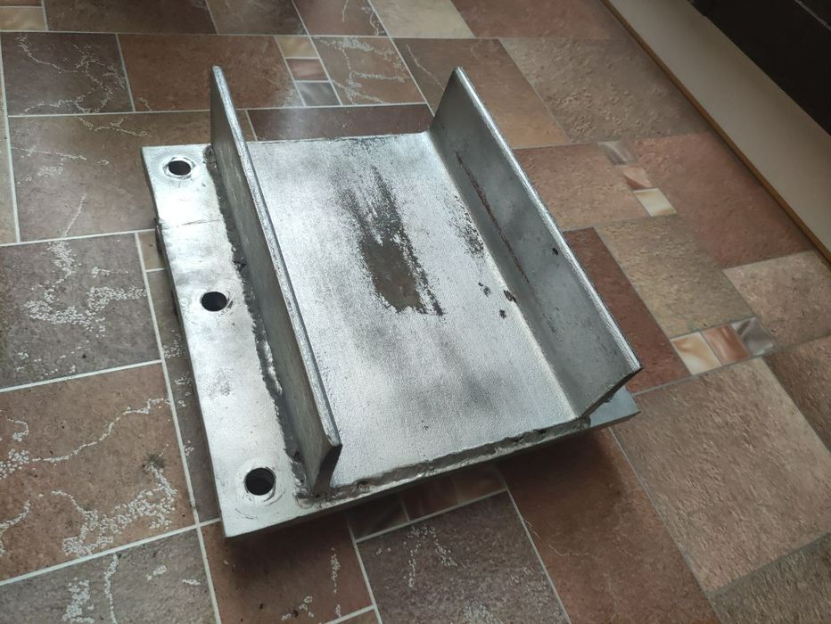 Пресс (станина) на шпильках ф16мм.