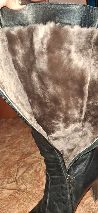 Продам зимові сапоги натур.кожа 36р