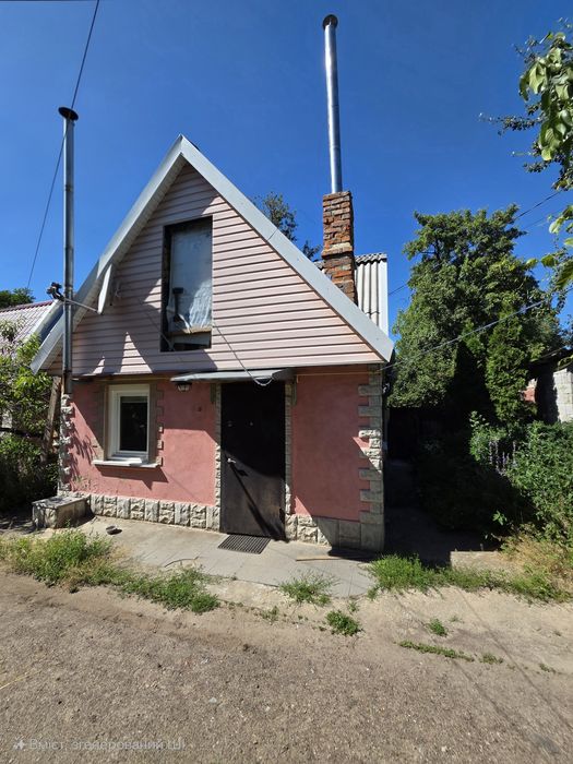 Продаж 2-кім частини будинку біля кондфабрики.