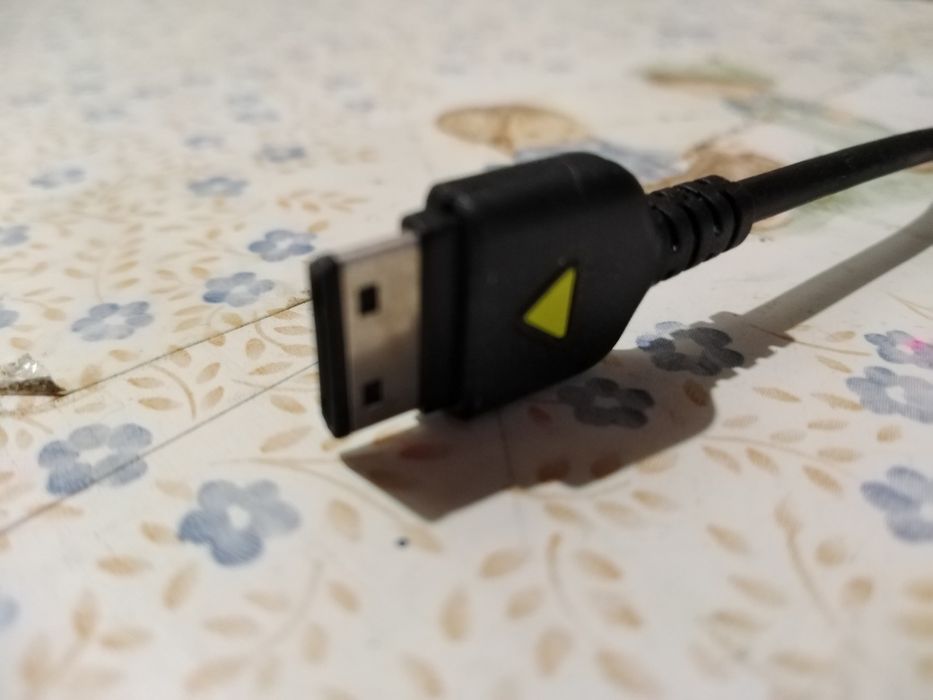 Vendo cabo de novo carregadorde Samsung telemóvel