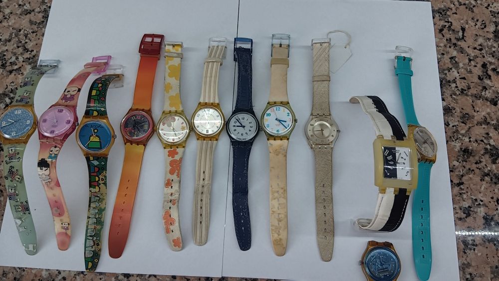 12 relógios Swatch antigos