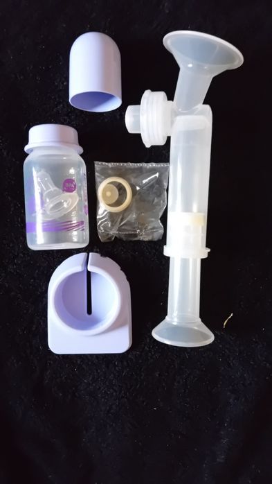 Laktator ręczny Lakta plus plastikowy