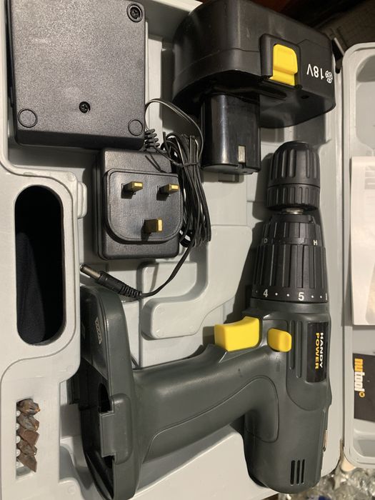 Шуруповерт 18V комплект