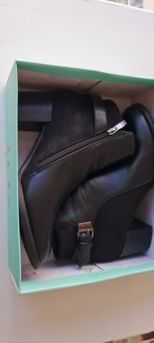 Продам  жіночі сапожки 41 р ( 25 см )