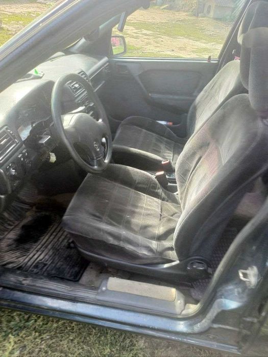 Сидіння з опель вектра  А 1990 2.0 бензин, седан