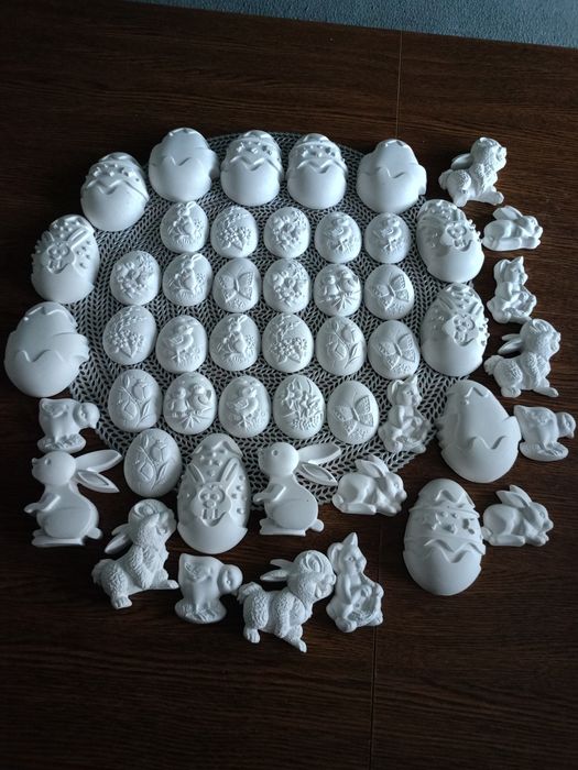 Sprzedam Nowy zestaw figurek gipsowych