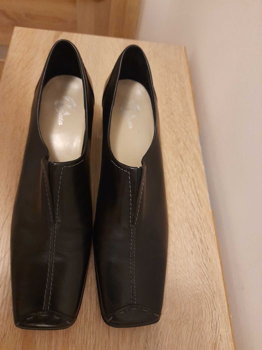 Buty półbuty damskie BATA.