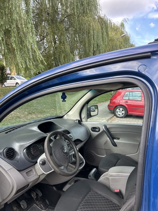 Renault Kangoo Za nizka cena OC 09:07:27.  przegląd techniczny22:06:27