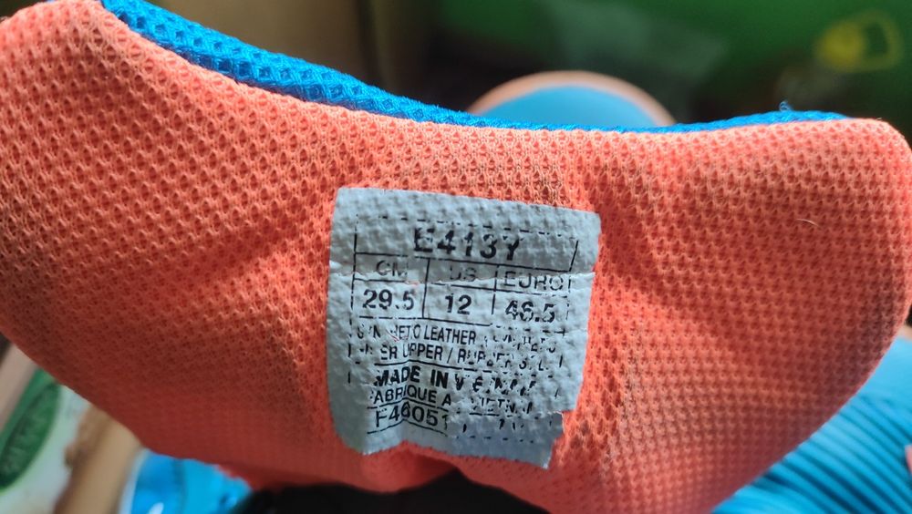 Кроссовки ASICS  46.5