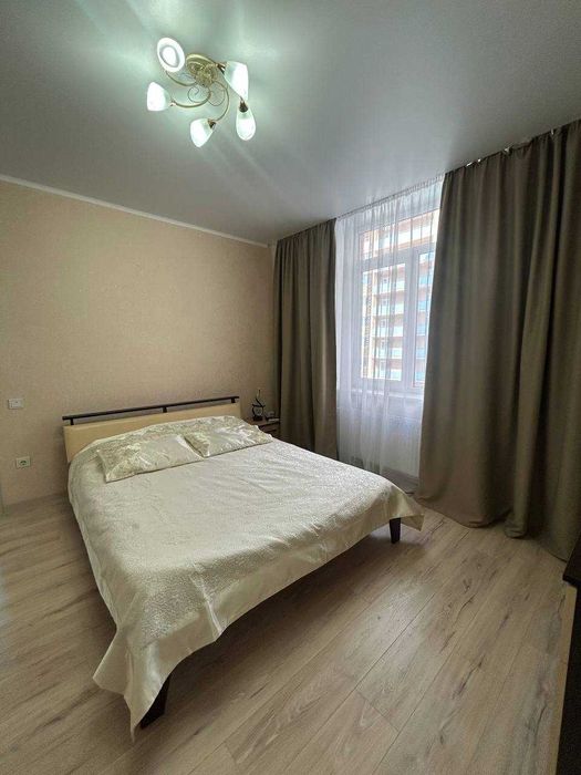 ПРОДАМ 2-кімнатну квартиру з великою кухнею 40 м2 в ЖК "Дмитріївський" на Таїрова