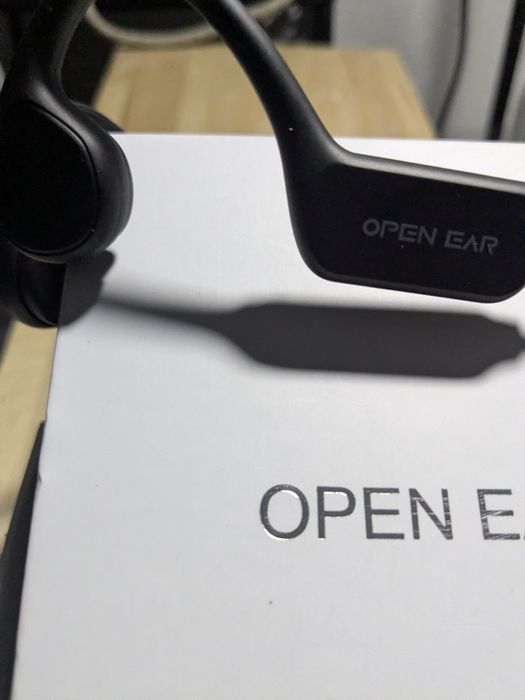 Bluetooth навушники з кістковою провідністю водозахищені з MP3 плеєром