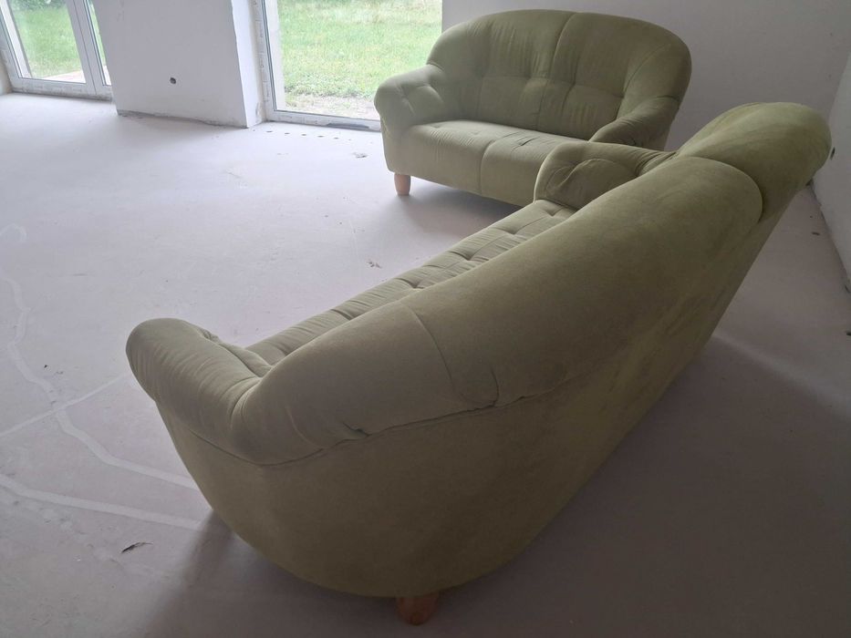 Kanapy , sofy zielone 3 +2 do pokoju, biura lub poczekalni kpl.